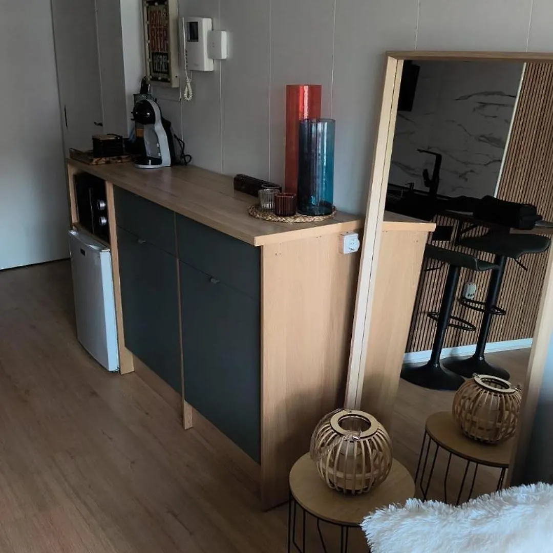アパート Apartamento Nuevo Con Parking Y Piscina Gratis フエンヒロラ スペイン