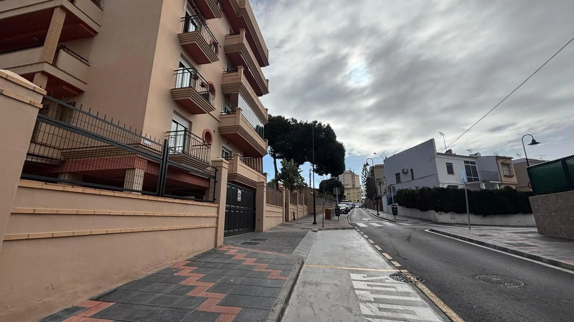 Apartamento Nuevo Con Parking Y Piscina Gratis Fuengirola